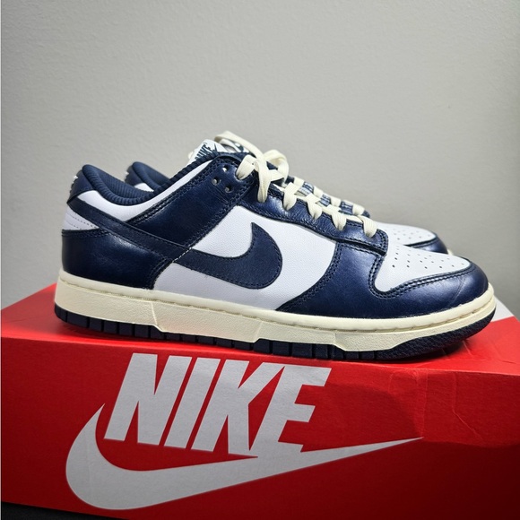 Nike Shoes - Nike Dunk Low premium size 7.5